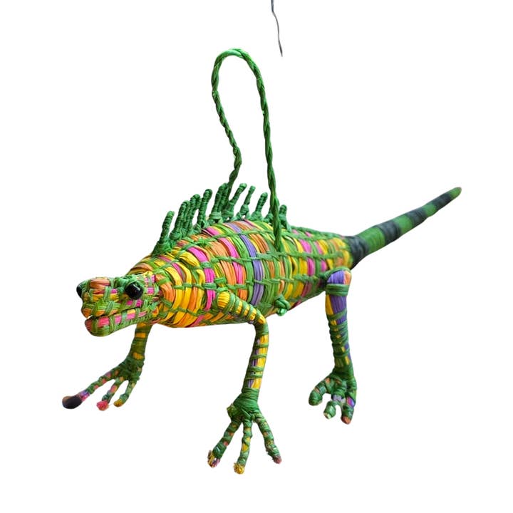 Amazon Ecology - Wholesale Ornament - IGUANA FAIR-TRADE CHRISTMAS TREE ORNAMENT FROM THE PERUVIAN AMAZON4