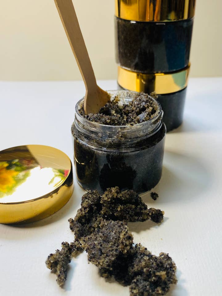 Gommage au sucre au café pour la vente par BHT Natures Beauty