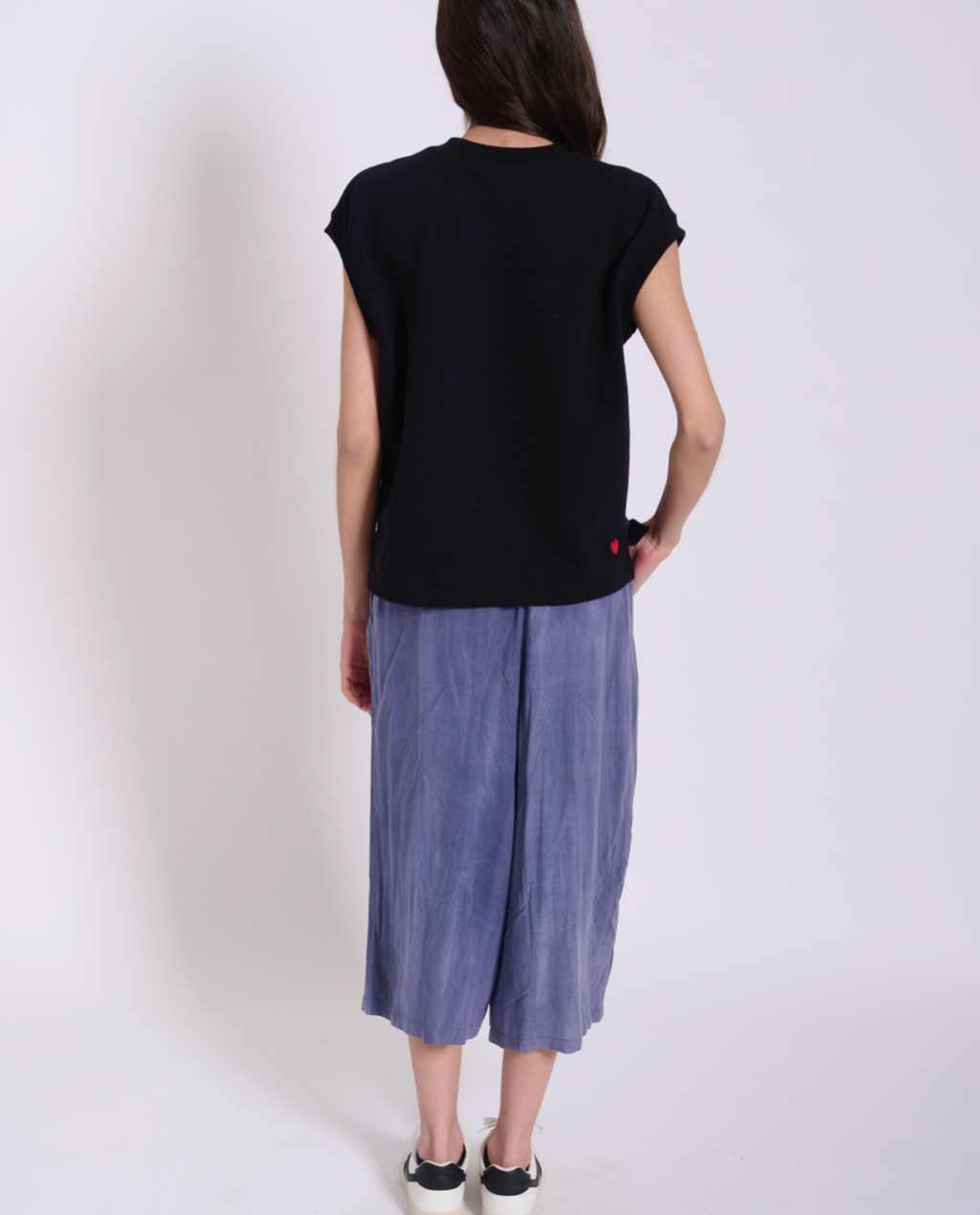 Preloved - Wholesale Sweater Vest - Women's - Abby V-Neck Vest13