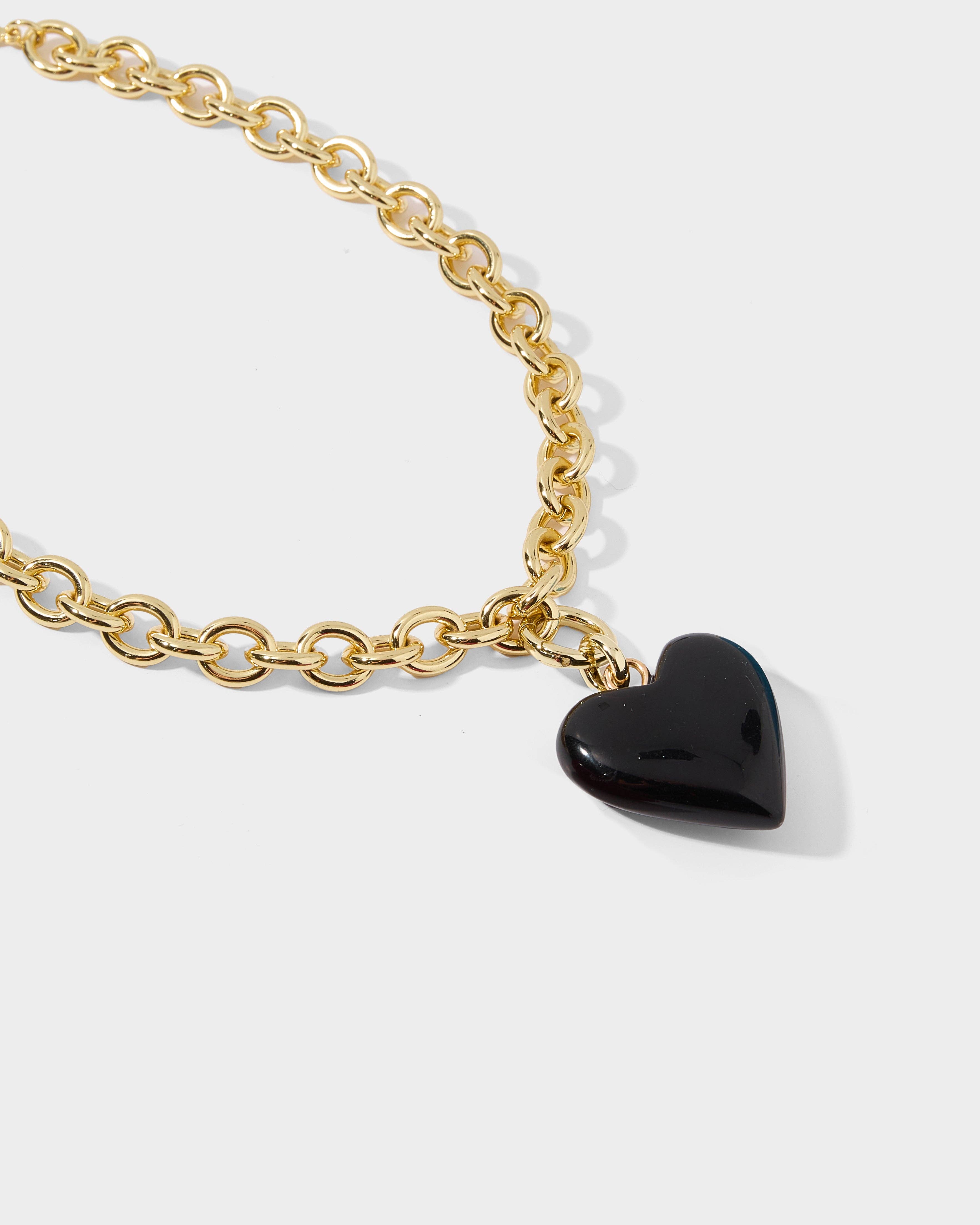 Allie + Bess - Wholesale Jewelry Set - Kira and Stone Heart Charm Set5