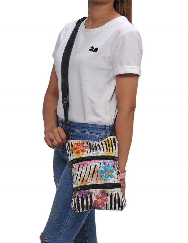 The Collection Royal / Royal Handicrafts – Großhandel Umhängetasche - Damen – Mini-Hobo-Tasche im böhmischen Hippie-Boho-Stil mit Reißverschluss und Blumenmuster1