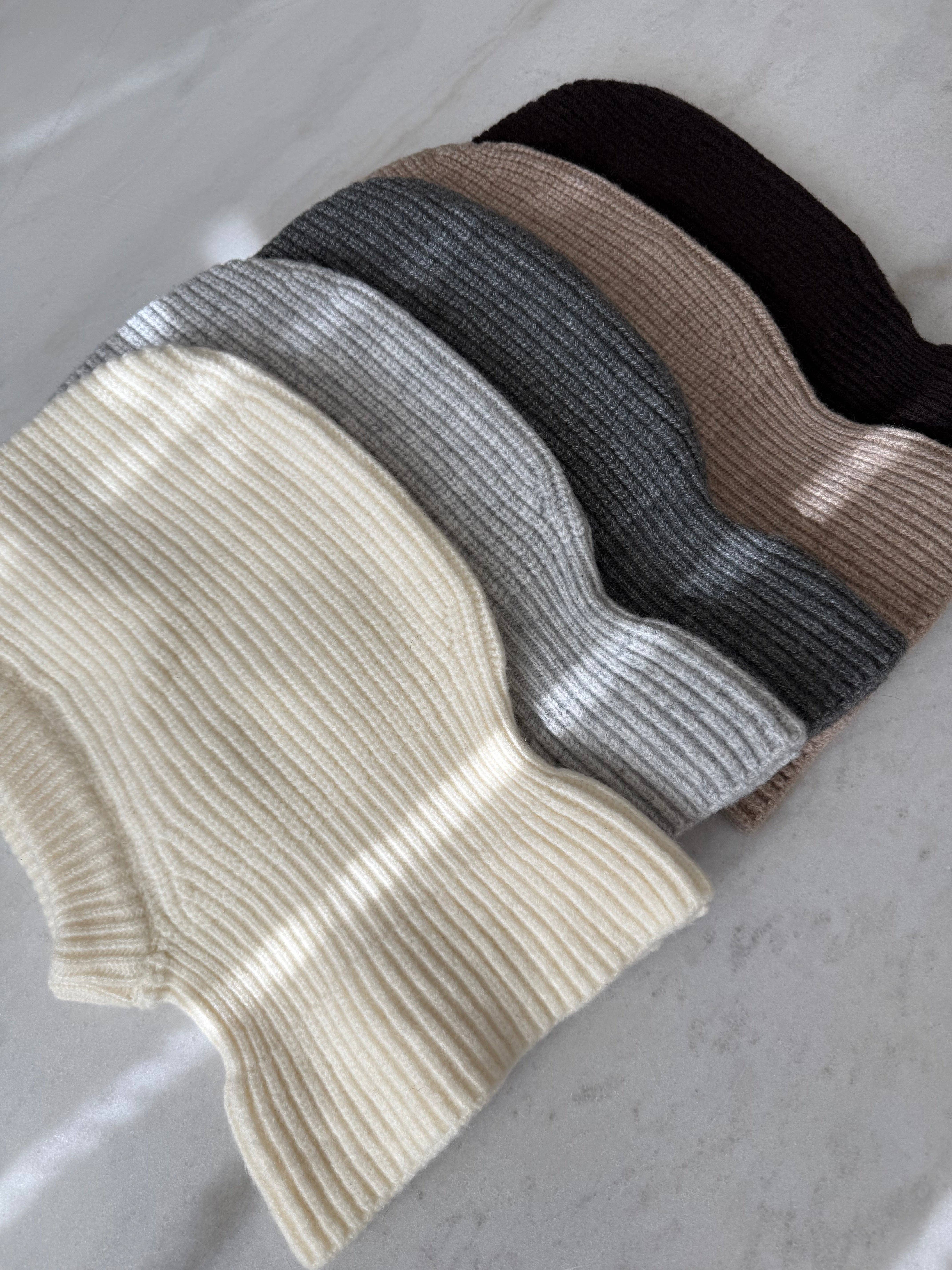 Billy Bamboo – Großhandel Sturmhaube – Damen – CHUNKY RIB FUZZY BALACLAVA - Anfang Januar1