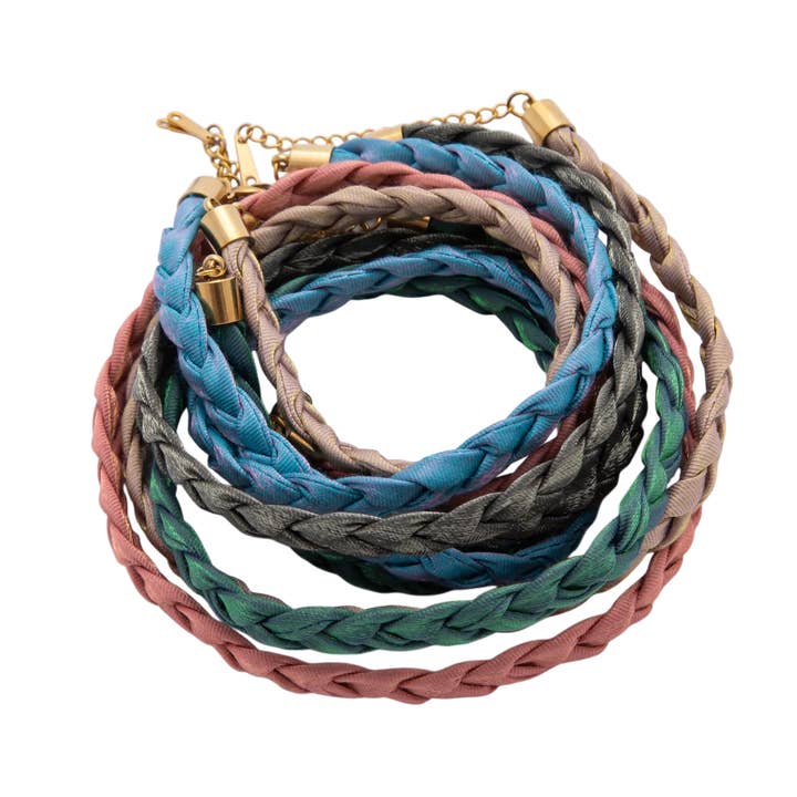 Collier tressé multicolore pour la vente par Simply Jewels
