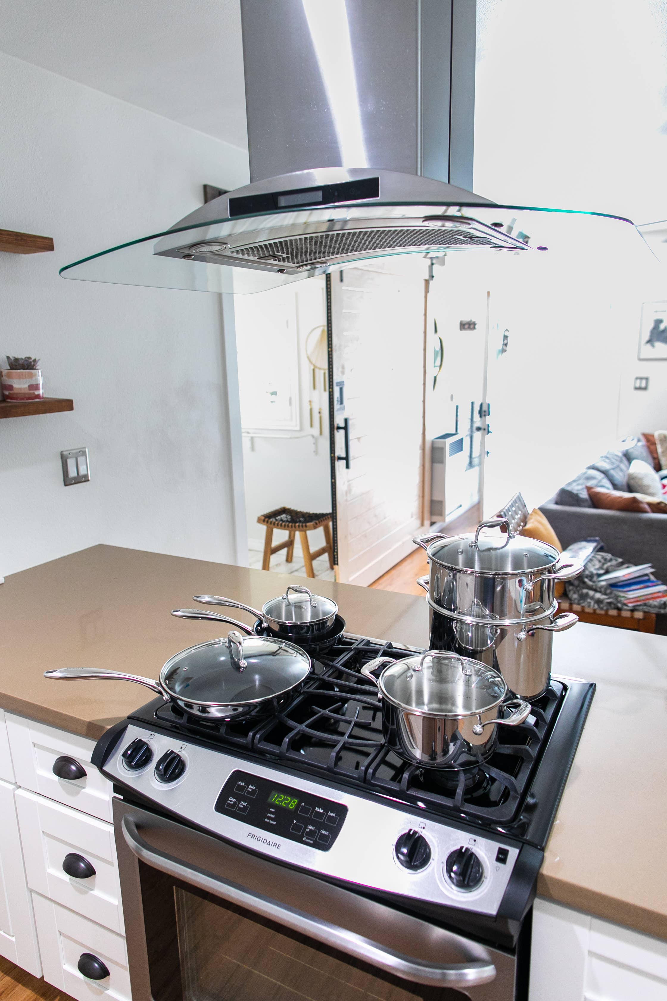 Housewarming Stainless Steel Ceramic Nonstick 10pc Cookware Set PTFE Free for wholesale on Faire10