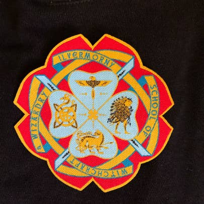 The Witch's Cabin – Emblema por atacado – Escola de magia Ilvermony com remendo bordado | Harry Potter