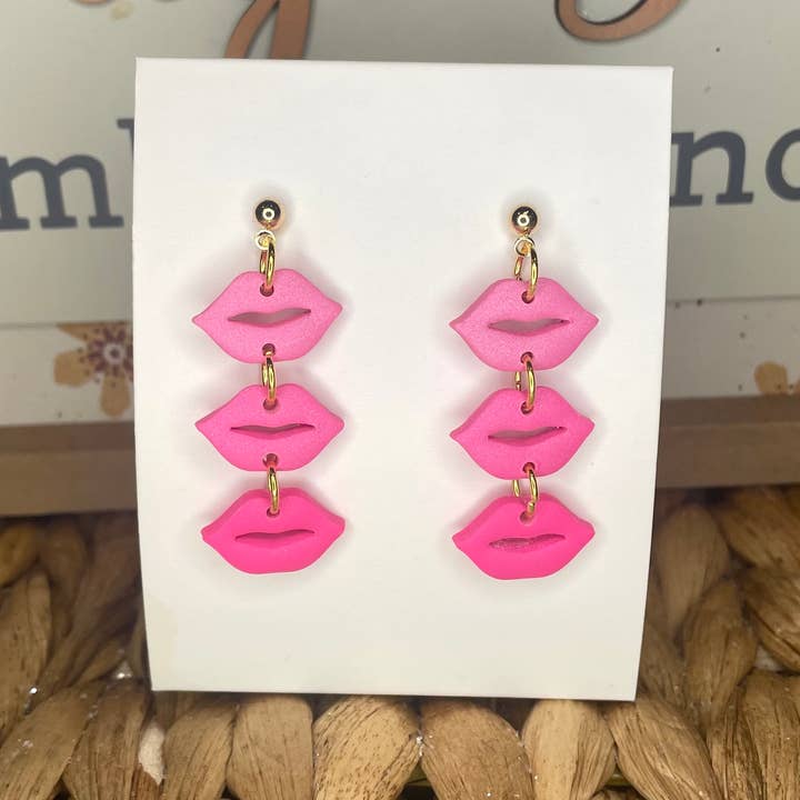 KBH CREATIONS - Vente Boucles d'oreilles pendantes - Boucles d'oreilles en argile faites à la main à 3 niveaux pour la Saint-Valentin