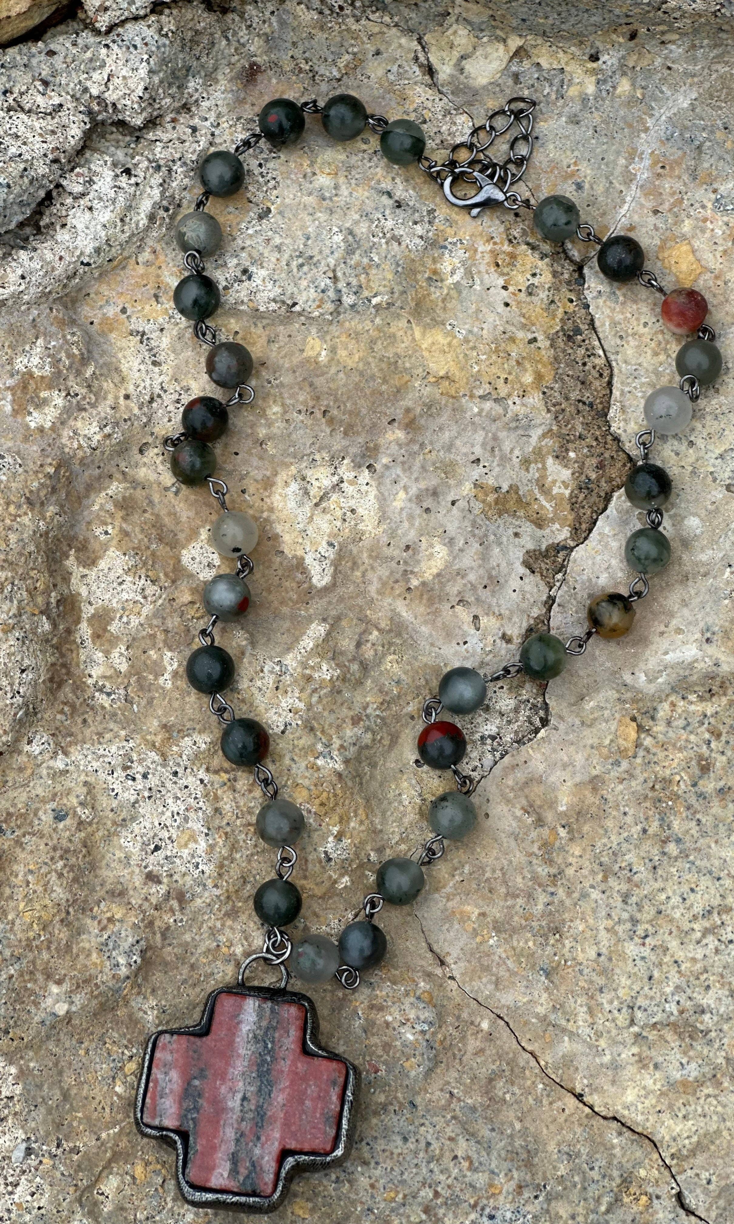 Bohemian Grace - Grace & Grit - Wholesale Halskettinghanger - Teton gesoldeerde kruisketting5