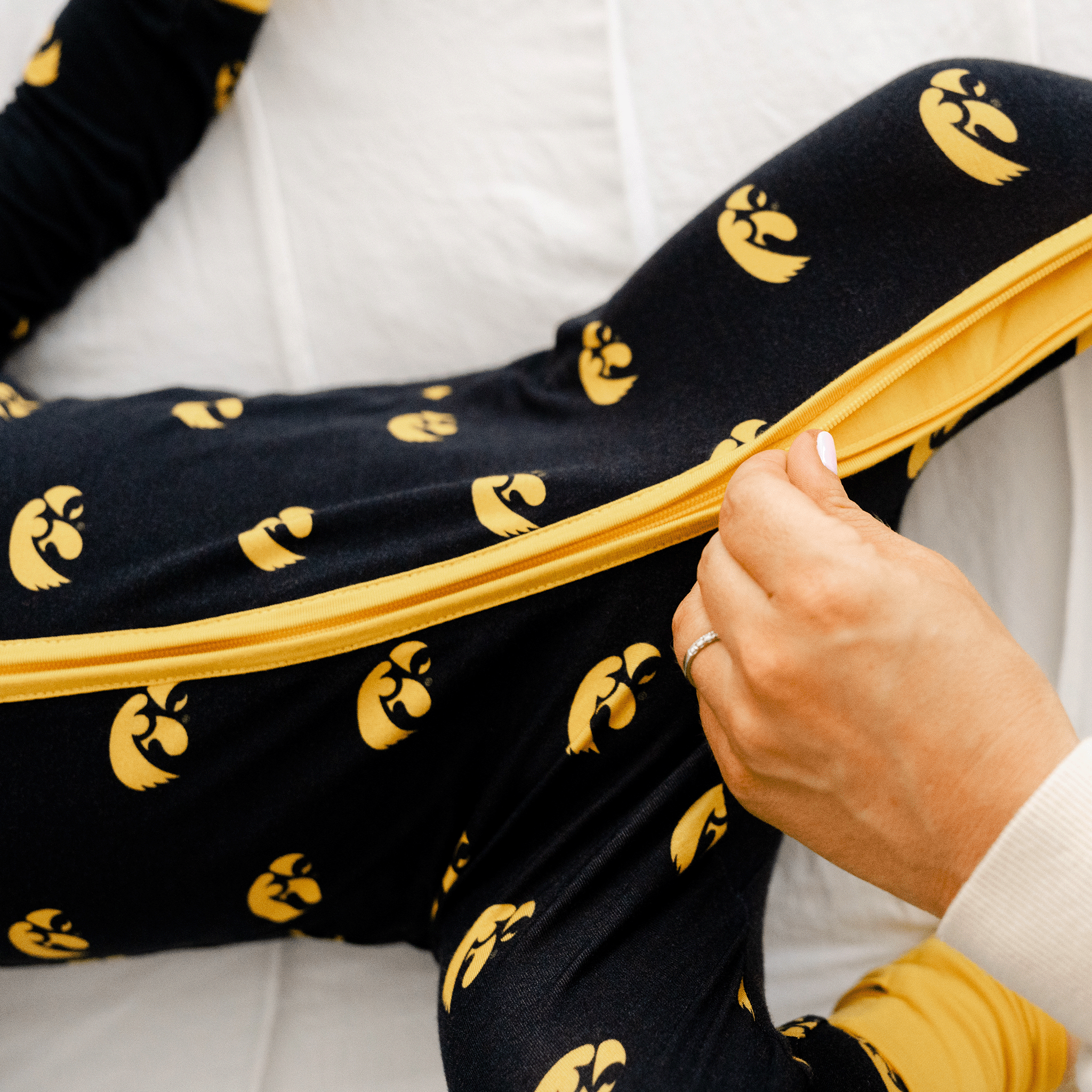 Tailgate Tikes - Wholesale Jumpsuit - Baby - Iowa Hawkeyes Double Zipper Onesie6