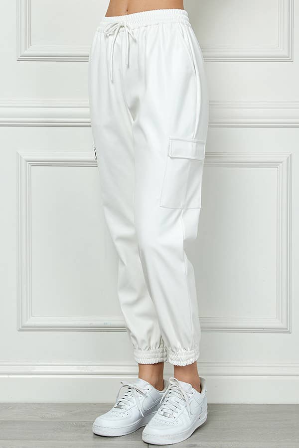 Veracci - Vendita all'ingrosso Pantalone - Donna - Pantaloni jogger cargo a vita alta in ecopelle13