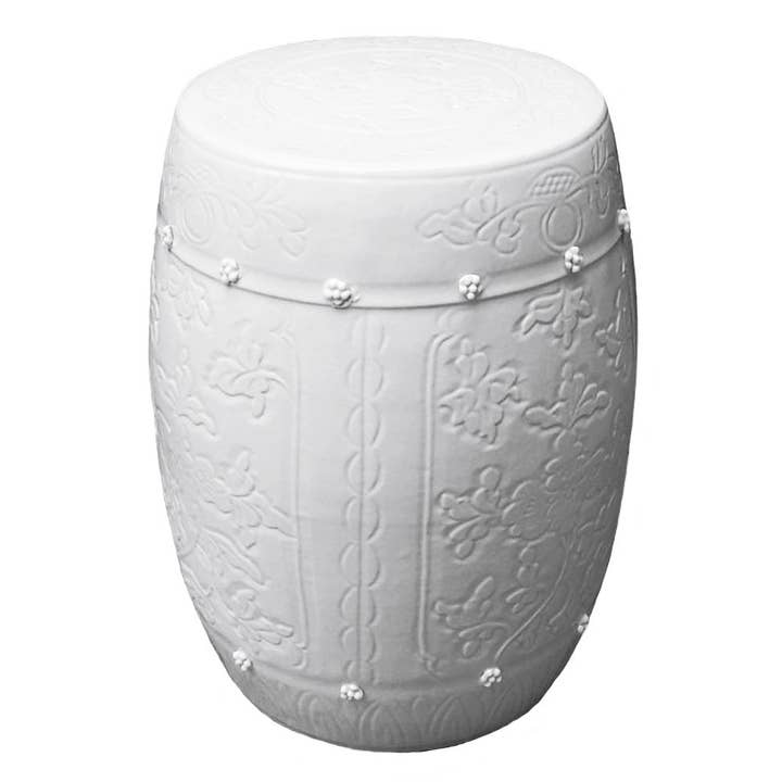 Tabouret médaillon à motif de lotus sculpté - blanc pour la vente par Legend Accents