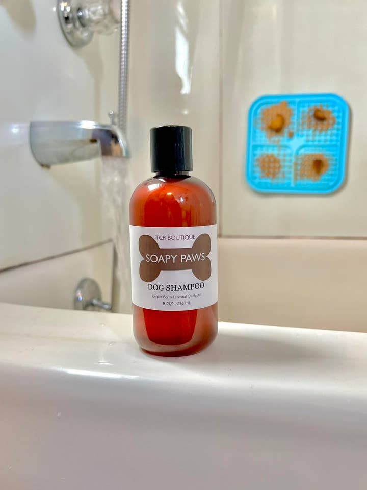 Shampoing pour chien Soapy Paws pour la vente par TCR Boutique