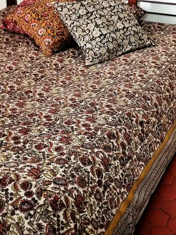 Nayda Diaries - Wholesale Quilt - Indian cotton bedspread printed flowers with Agra block print7