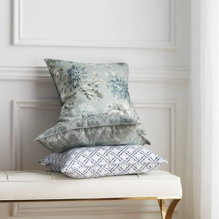 Laura Ashley - Wholesale Throw/decorative pillow - Laura Ashley Mr Jones Cushion - 2 Colours