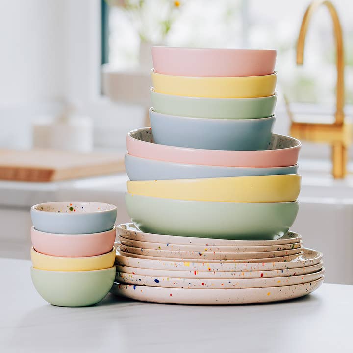 Breeze Party Stoneware 20 Piece Tableware Set for wholesale by Egg Back Home