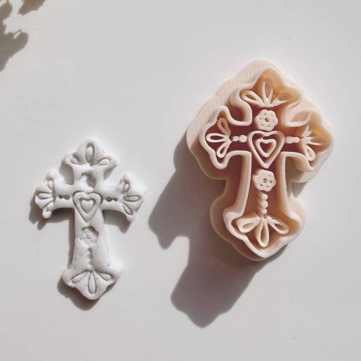 Cross Cutter – Detaljerat Kors med Mexikanska Accenter för wholesale av S.I. Originals