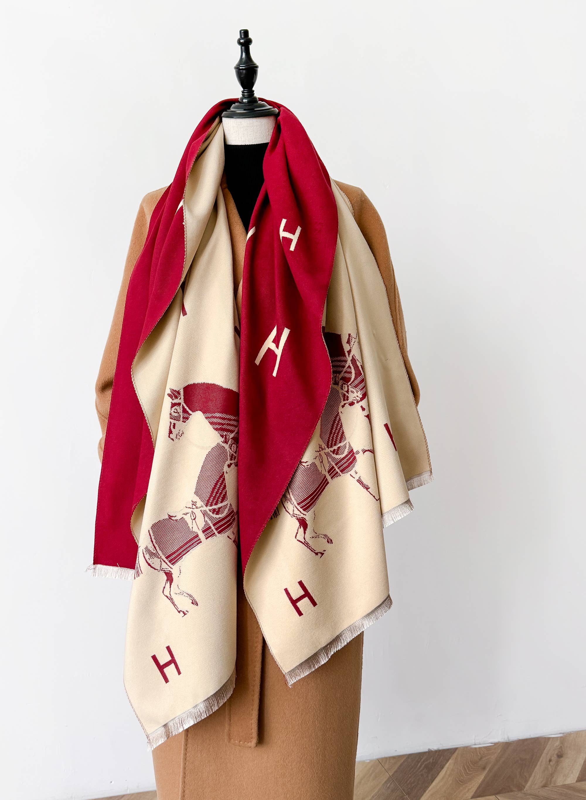 Winding River - Wholesale Wrap - Women's - Equestrian Red / Cream Stable Reversible Wrap