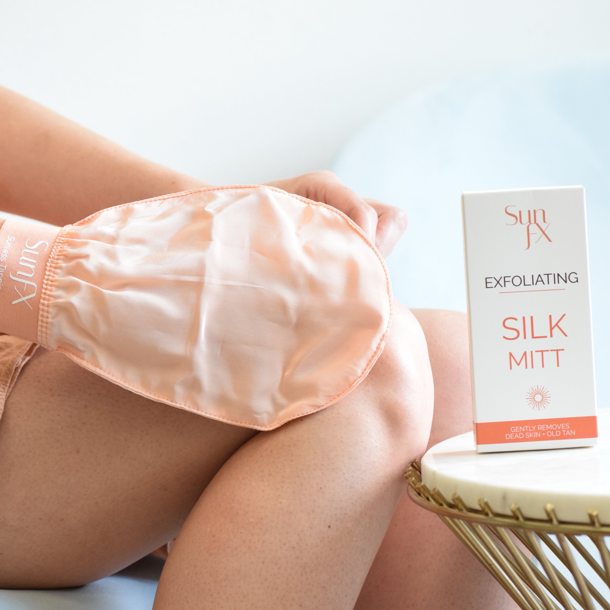 SunFX America LLC - Wholesale Exfoliating Gloves/Mitts - SUNFX SILK EXFOLIATING BODY MITT1