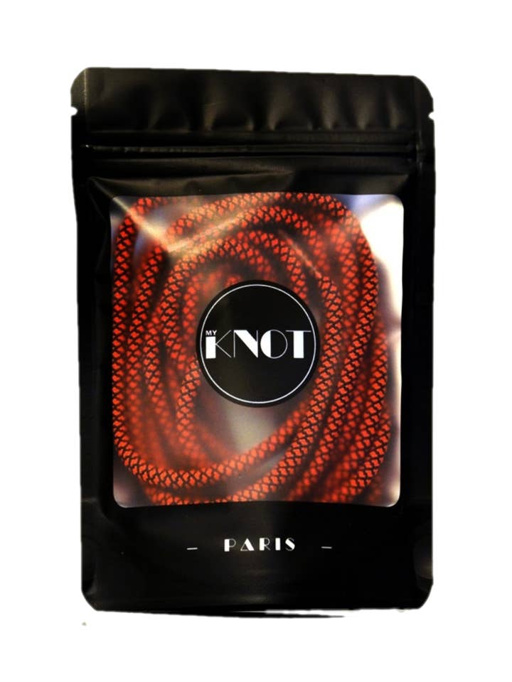 Flätade skosnören röd Blood för wholesale av MY KNOT PARIS