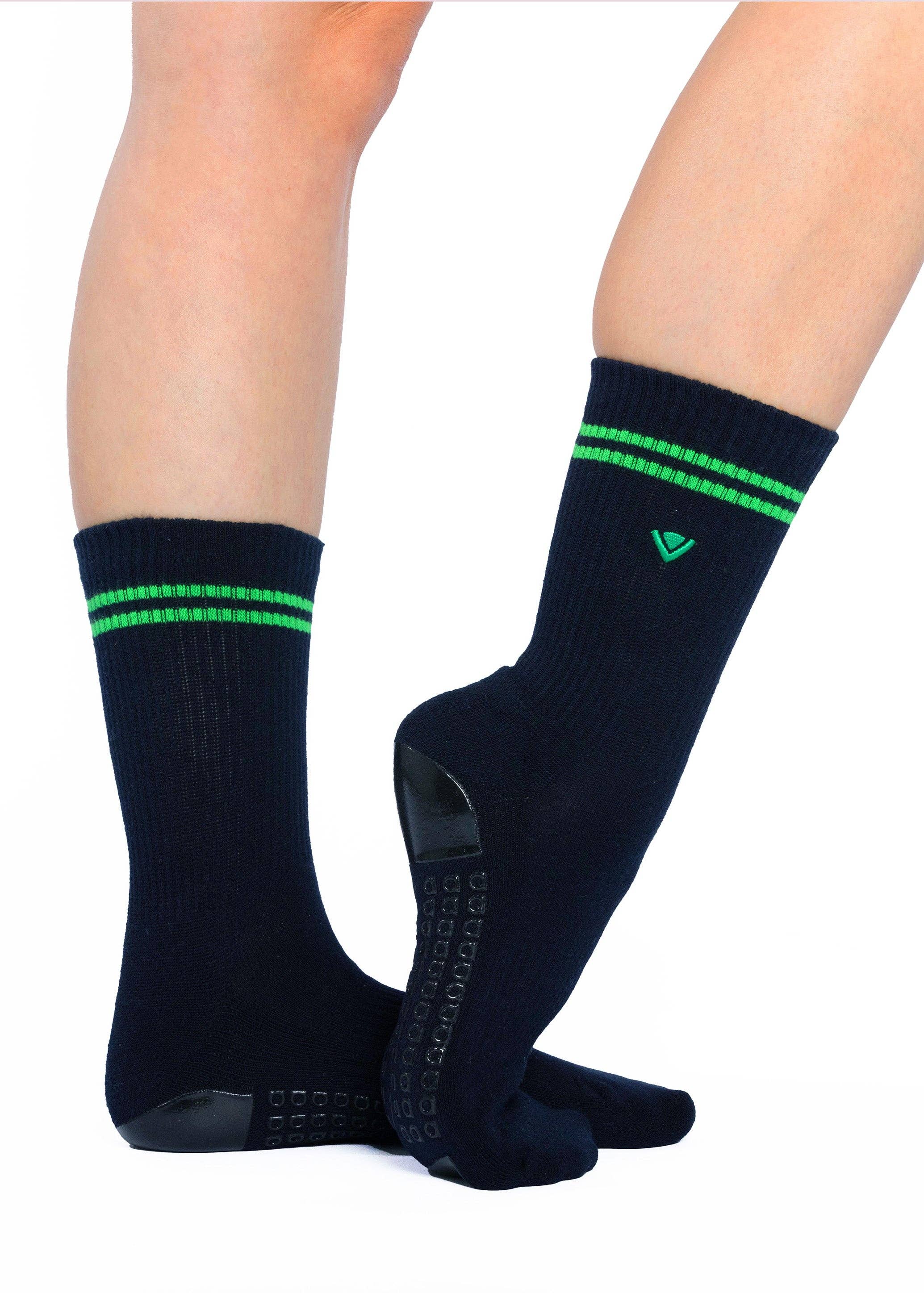 Arebesk - Wholesale Socks - Women's - Classic Women's Crew Grip Sock17
