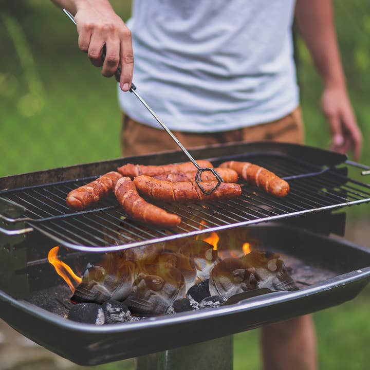The Wine Savant / Khen Glassware - Wholesale Fire Pit - Metal Fireproof Fire Pit Skulls | Set of 8 | Halloween, Fall3