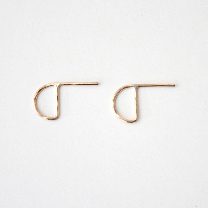 Halvcirkel Hamrede Ørestikker for engroshandel hos Hooks and Luxe