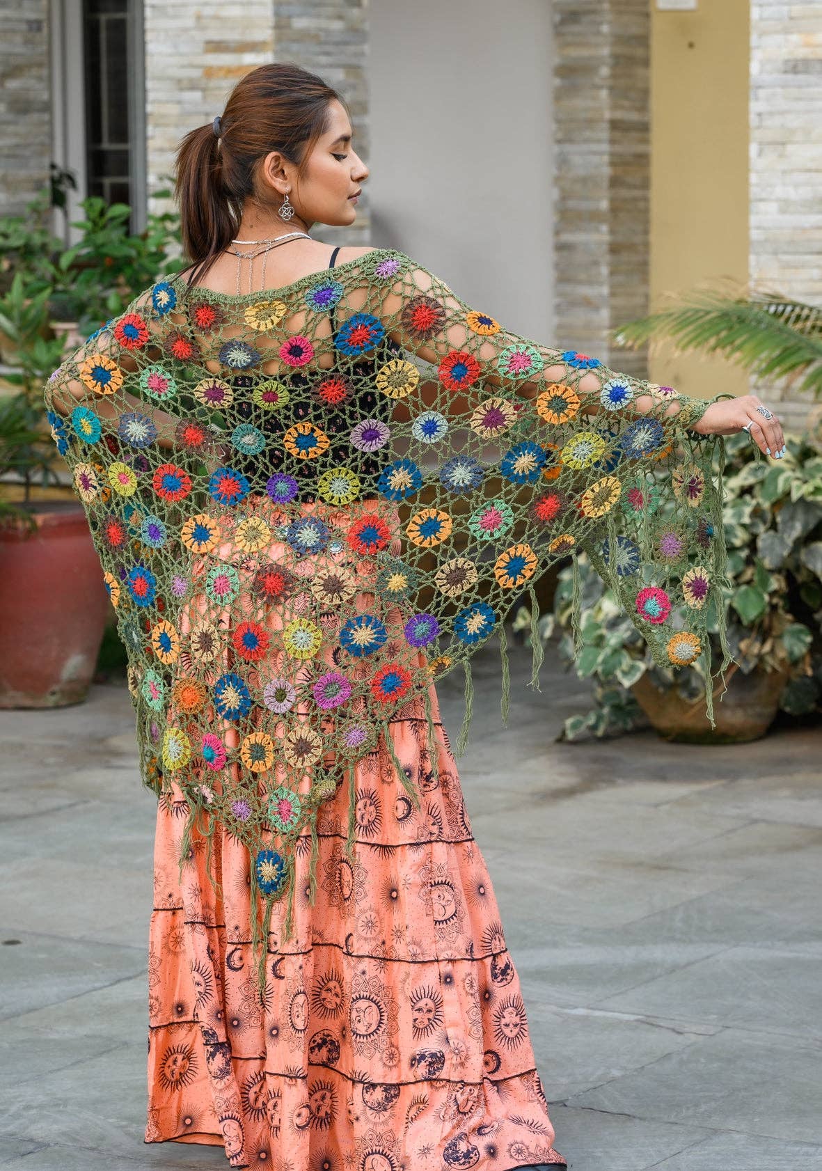 PuzzleStack - Vendita all'ingrosso Stola - Donna - Scialle a Rete all'Uncinetto Fiori di Campo13