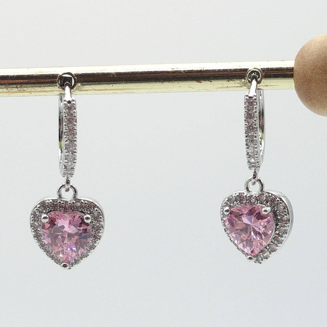 Daemon srls - Wholesale Dangle Earrings - Diana HOOPS ~ 12 colori - Orecchini a cerchio con cuore in Cubic Zirconia3