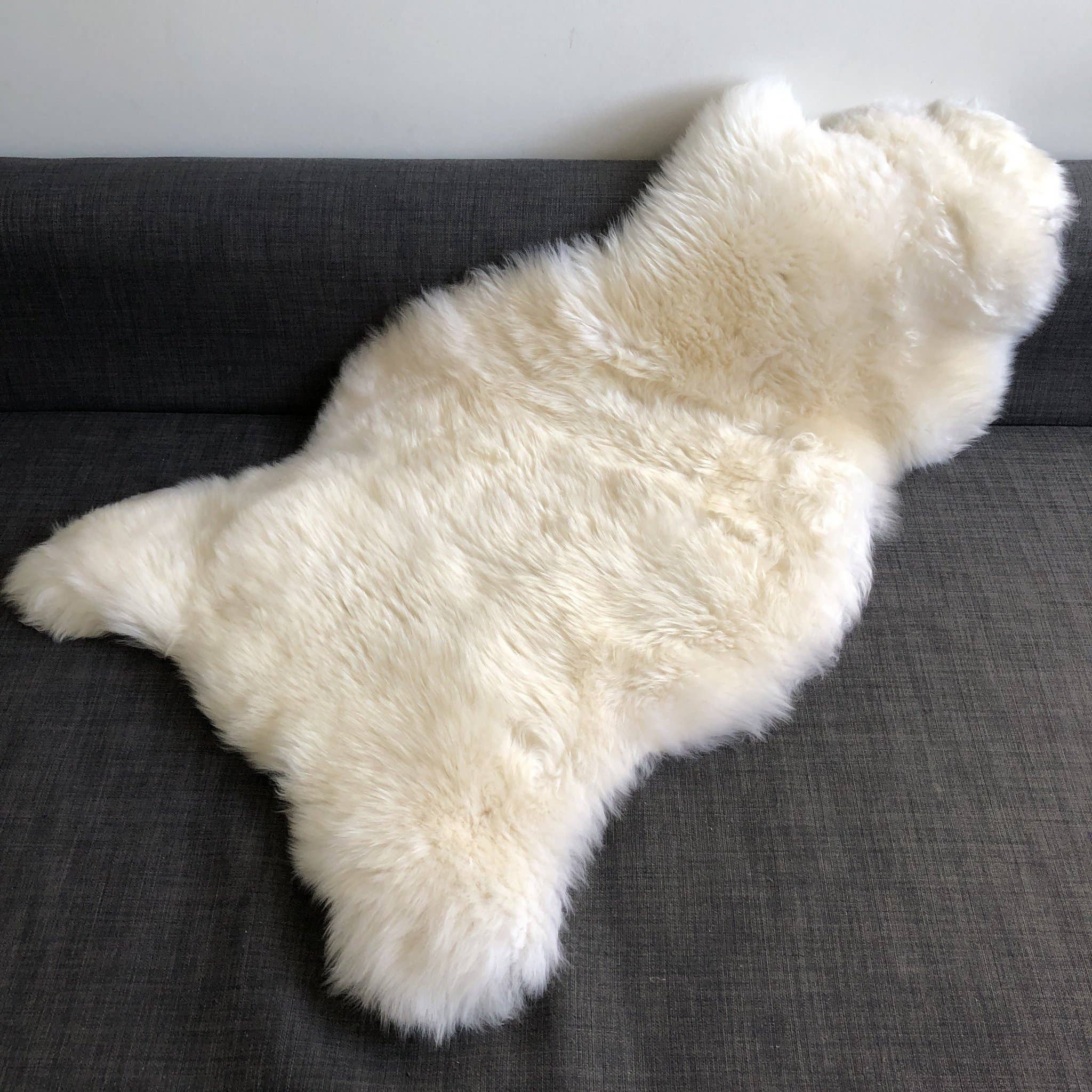 Wildash London - Wholesale Area Rug - Top Quality British White Sheepskin Rug - Large3