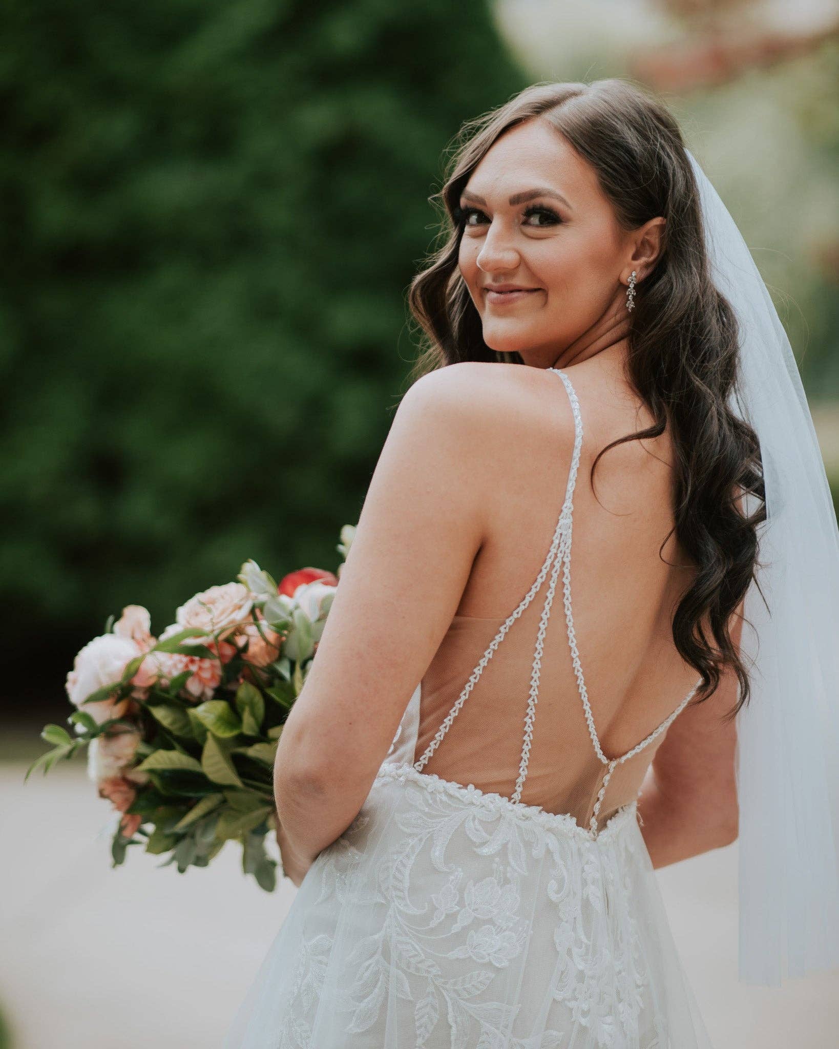 Dareth Colburn Designs - Venta al por mayor Pendientes colgantes - Pendientes Sydney Floral CZ3