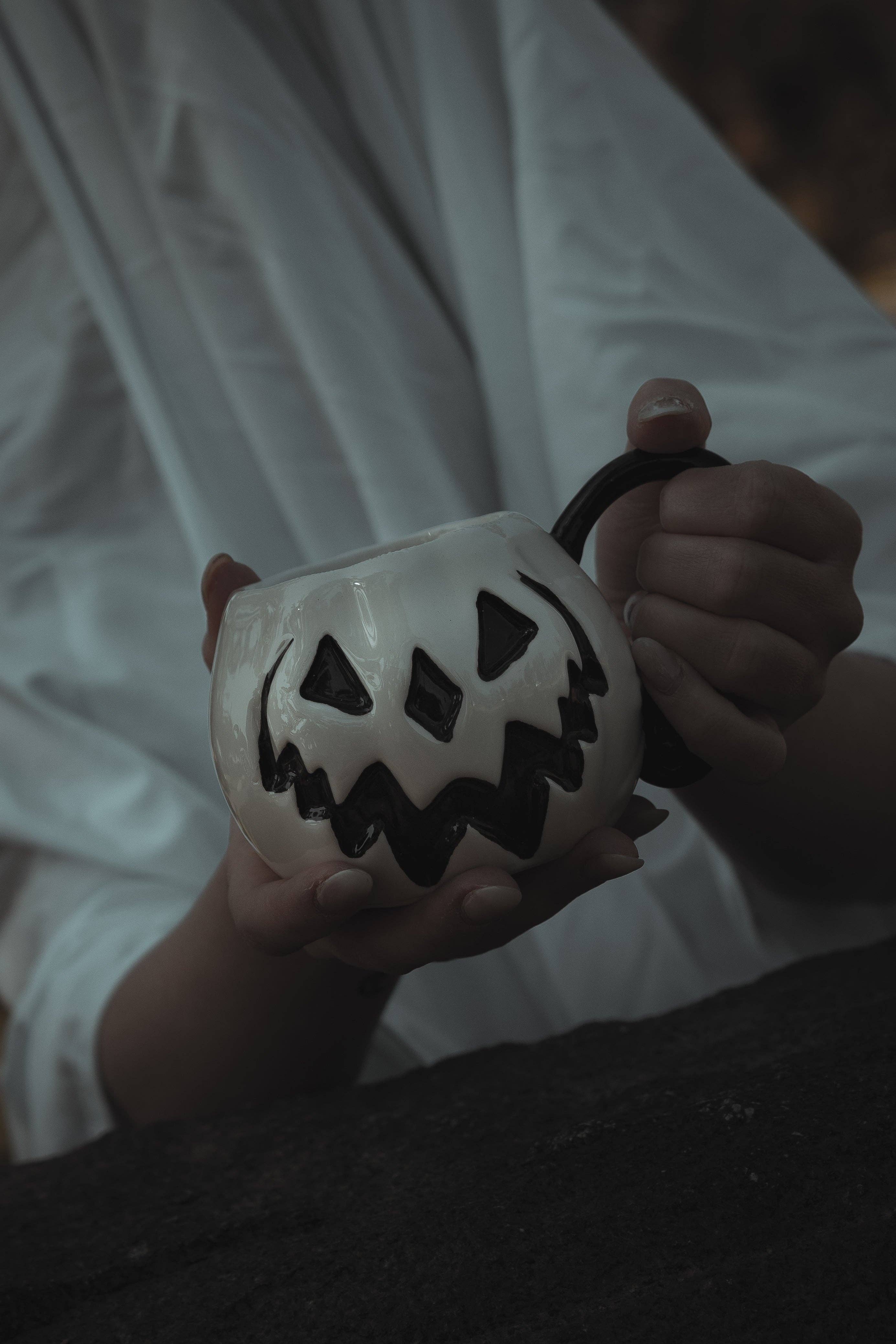 Lively Ghosts - Wholesale Coffee Mug - White Pumpkin | Haunted Hallows Mug8