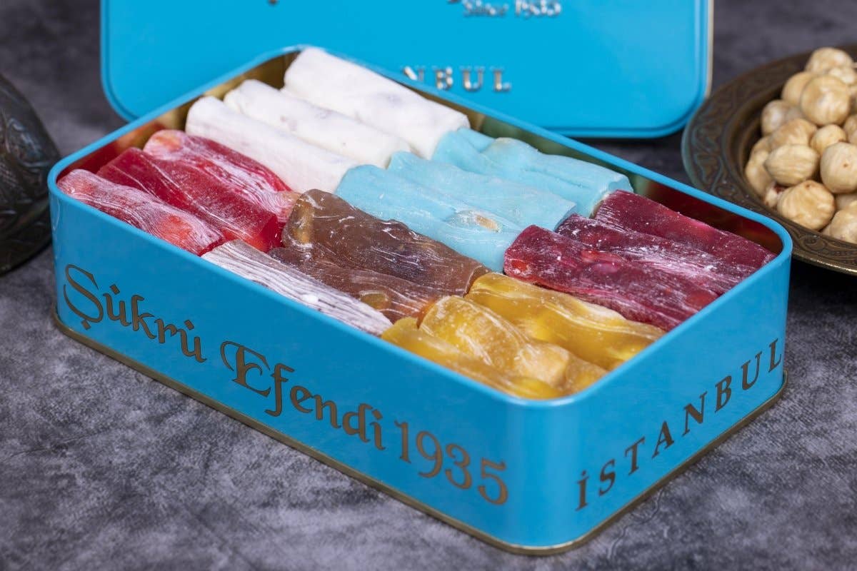 Aladdin - Vente Bonbons gélifiés - Sukru Efendi 1935 | Mix Turkish Delight Fingers à la pistache et à la noisette dans une boîte cadeau en métal2