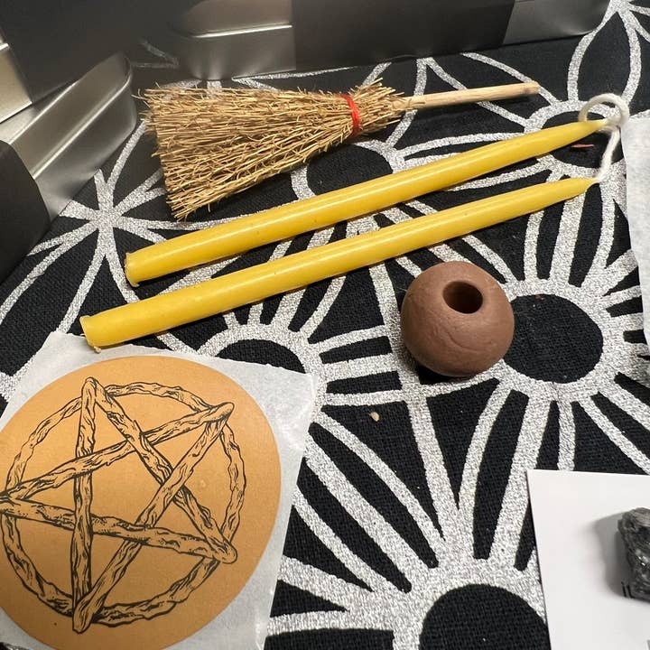 The Purple Spell – wholesale Craft supplies – Witch Travel Altar Kit - Spell Kit for Spells and Ritual2