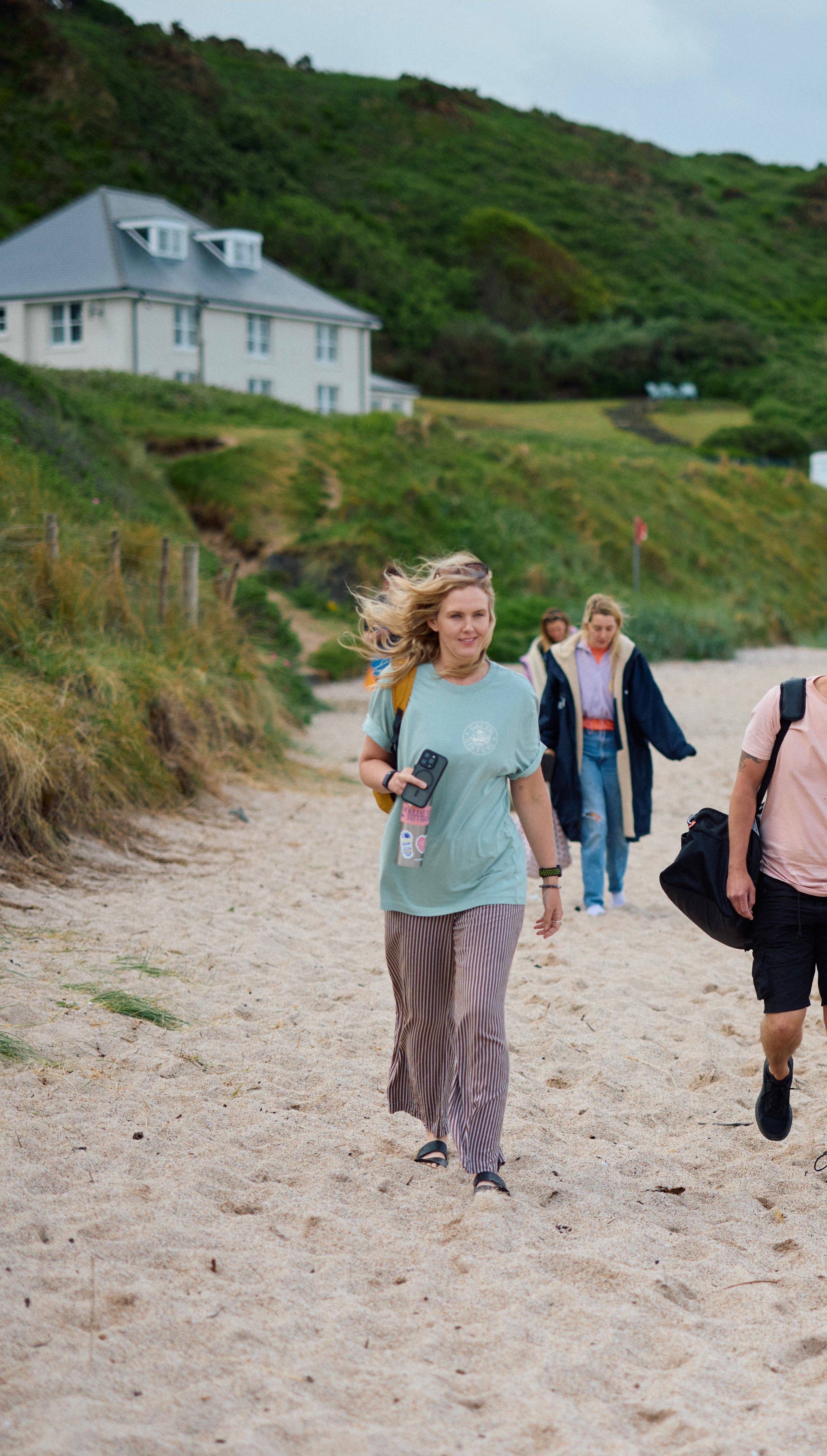 Salty Sisters - Wholesale Screen Printed T-Shirt - Women's - Long Unisex Relaxed Heavy T-shirt5