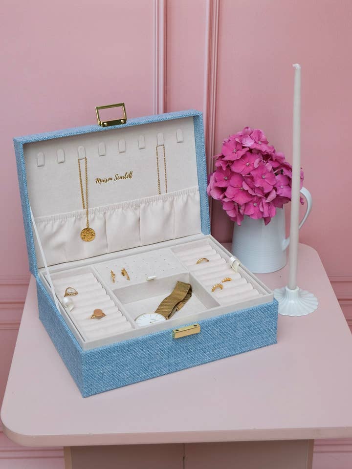 Louise linen jewelry box for wholesale by Maison Scarlett