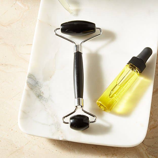 Alder New York - Wholesale Face/Beauty Roller - Black Obsidian Facial Roller3