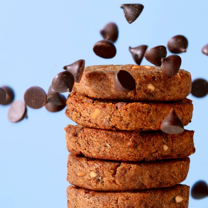 Love + Chew - Wholesale Biscuit - PEANUT BUTTER CHIP - 2 OZ - BOX OF 602