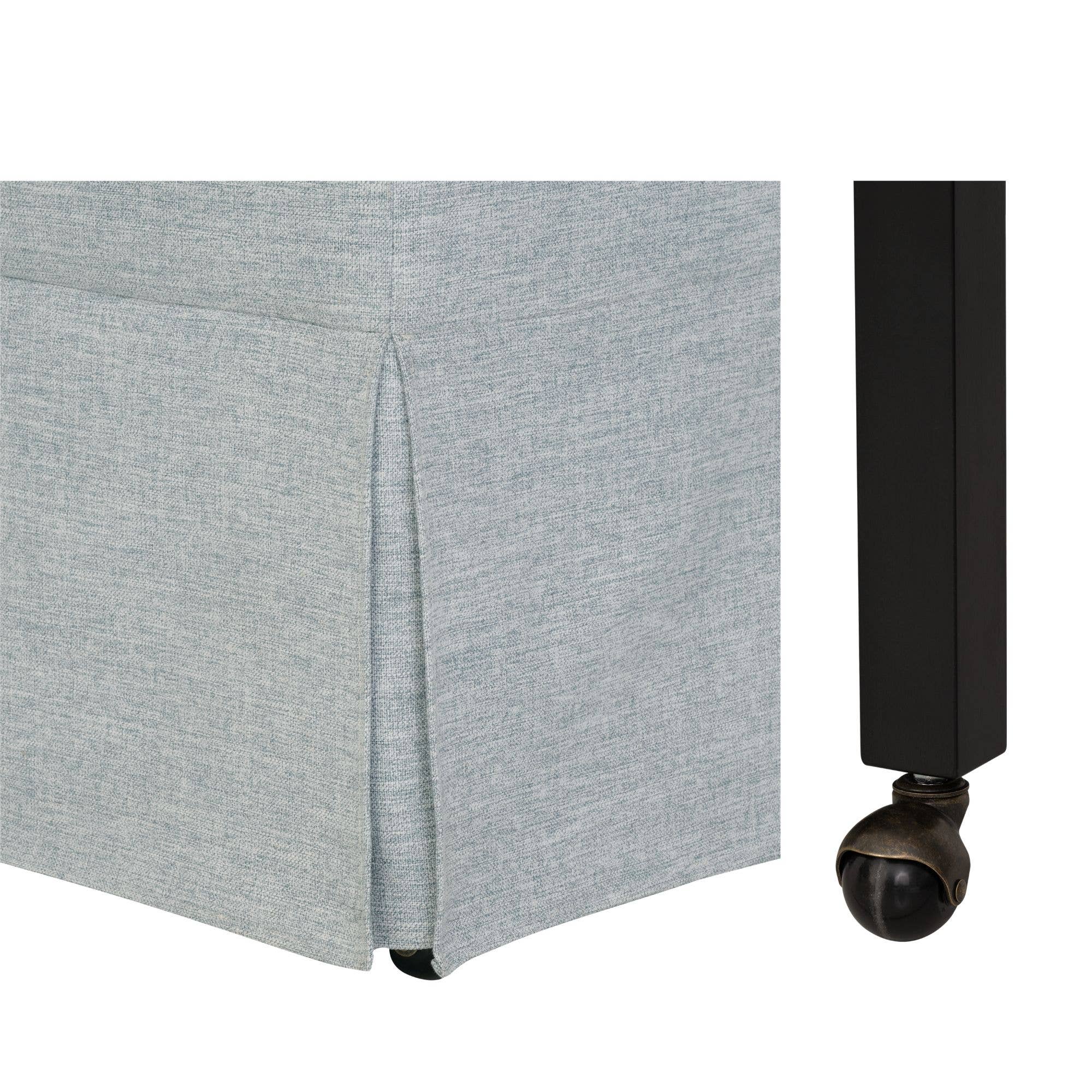 Olliix - Vente Chaises - Fauteuil de salle à manger capitonné avec jupe + roulettes, bleu clair9