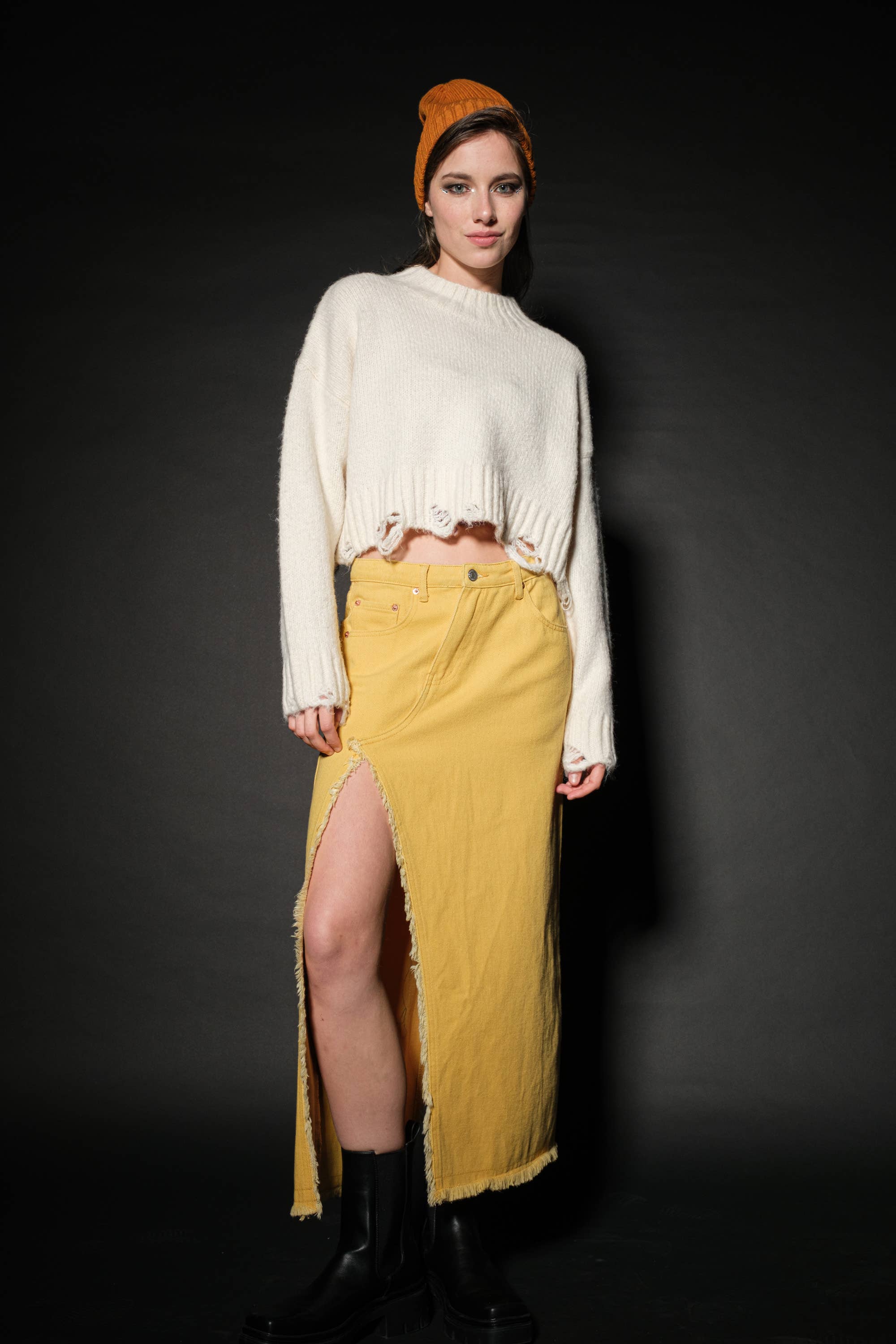 Signature 8 - Wholesale Knit Sweater - Women's - CROP SWEATER S623518