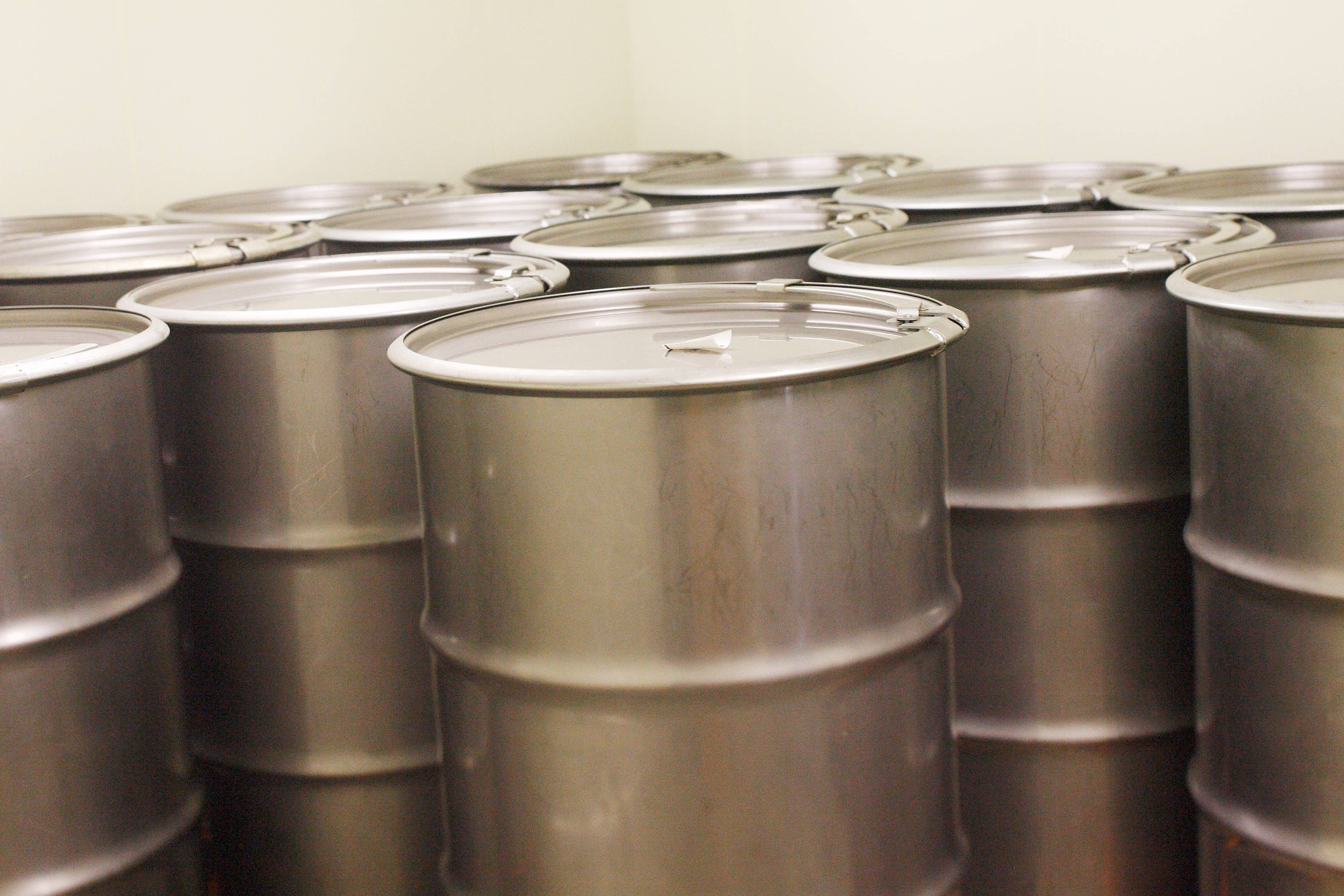 Japan Artisans - Wholesale Hot Sauce - Henko-Sesame hot sauce with takanotsume peppers 60g7