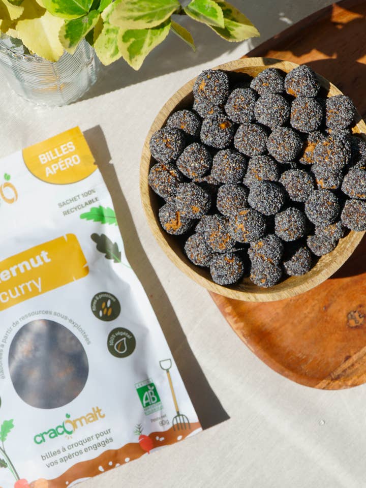 CracOmalt appetizers - Butternut, curry & poppy for wholesale by iPSAGO