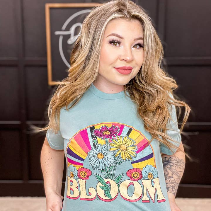 Bloom Spring Grafik-T-Shirt für den Großhandel von Uncensored Press