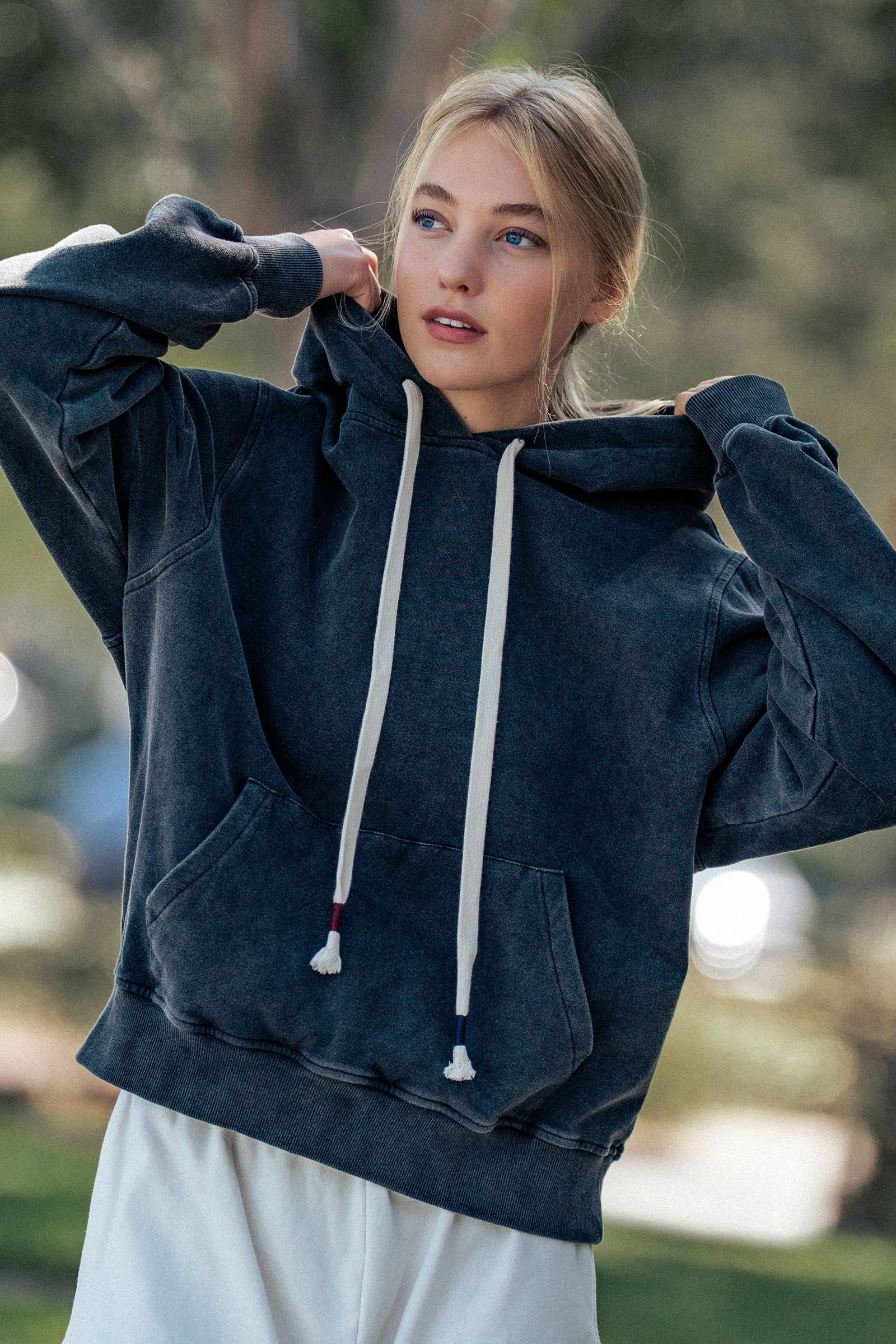 Urban Daizy - Wholesale Hoodie - Women's - Vintage Wash Oversized Brushed Hoodie6