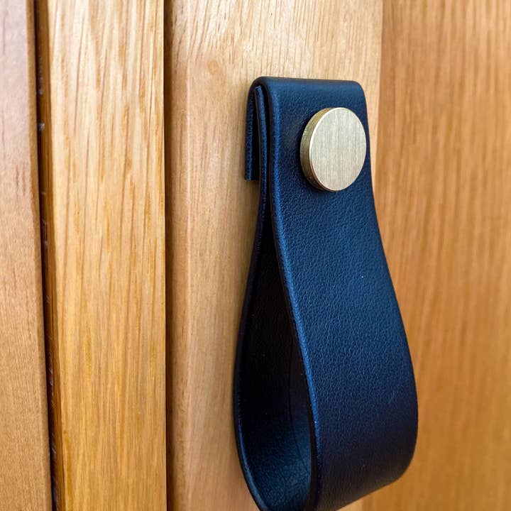 Skylos Collective - Wholesale Knob/Pull - Vegan Leather Cupboard Door Drawer Pull2