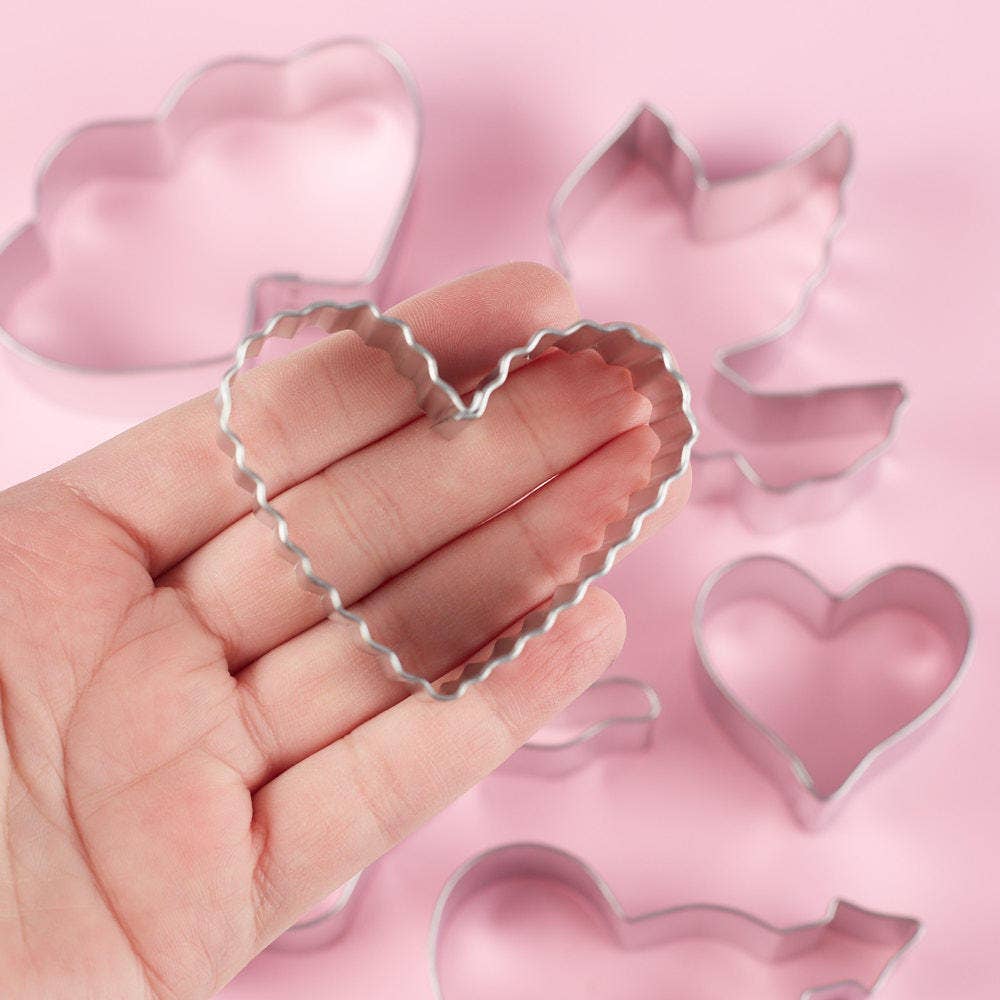 Factory Direct Craft - Wholesale Cookie Cutter - Valentine's Day 6-Piece Metal Cookie Cutter Set 4