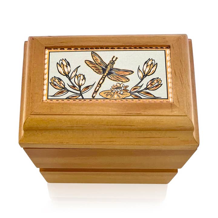Boîte en bois souvenir KS 56 motif libellule pour la vente par COPPER ARTS INC.