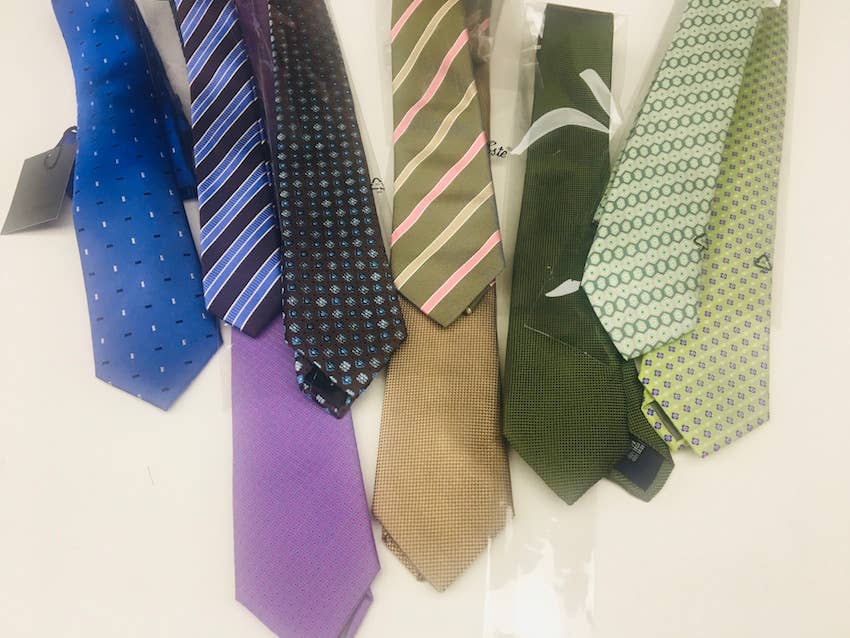 Incomo - Wholesale Wrap - Women's - Marina D'Este silk tie0