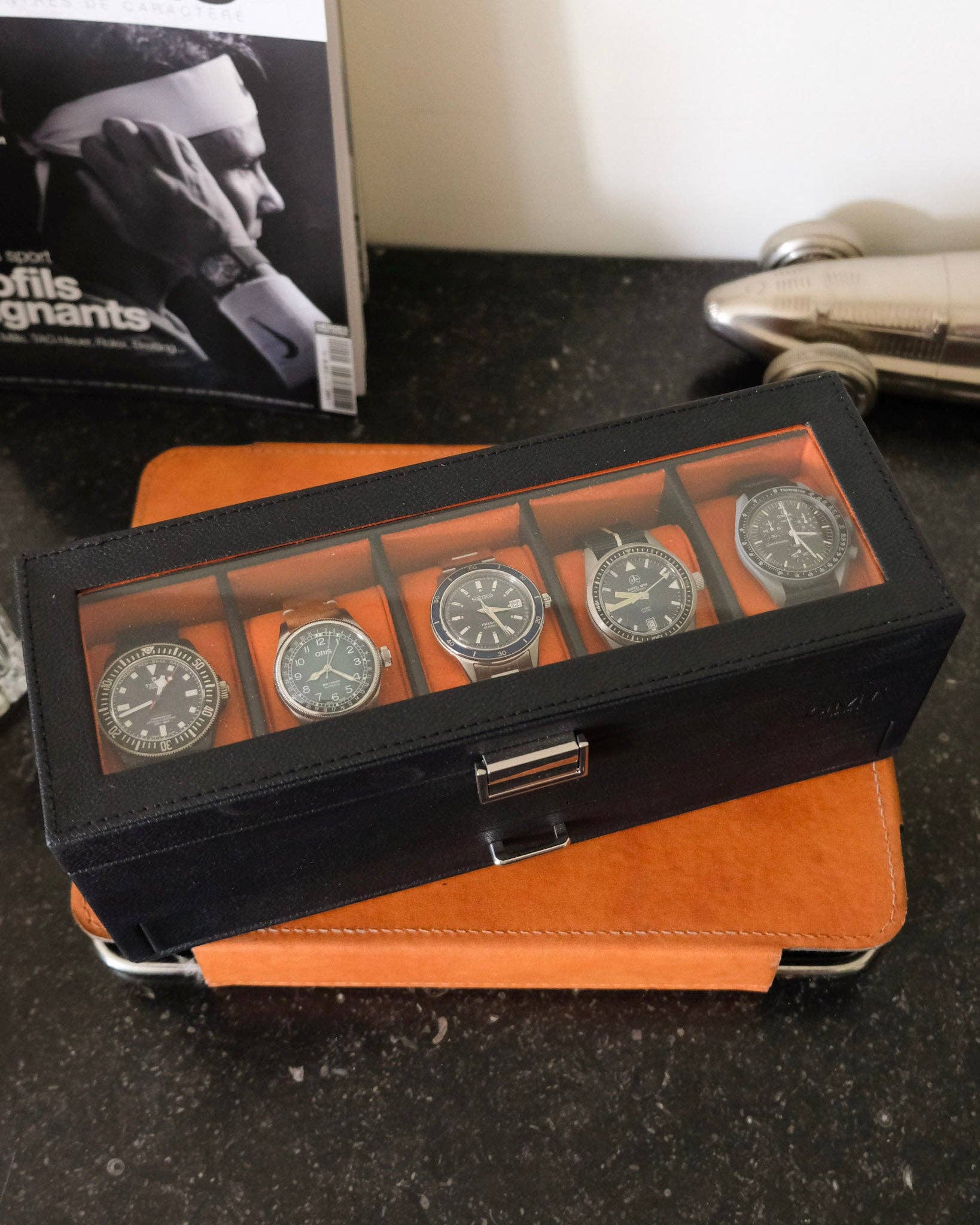 Maison Scarlett – Engroshandel Smykkesskrin – Jean urkasse med 5 rum + skuffe5