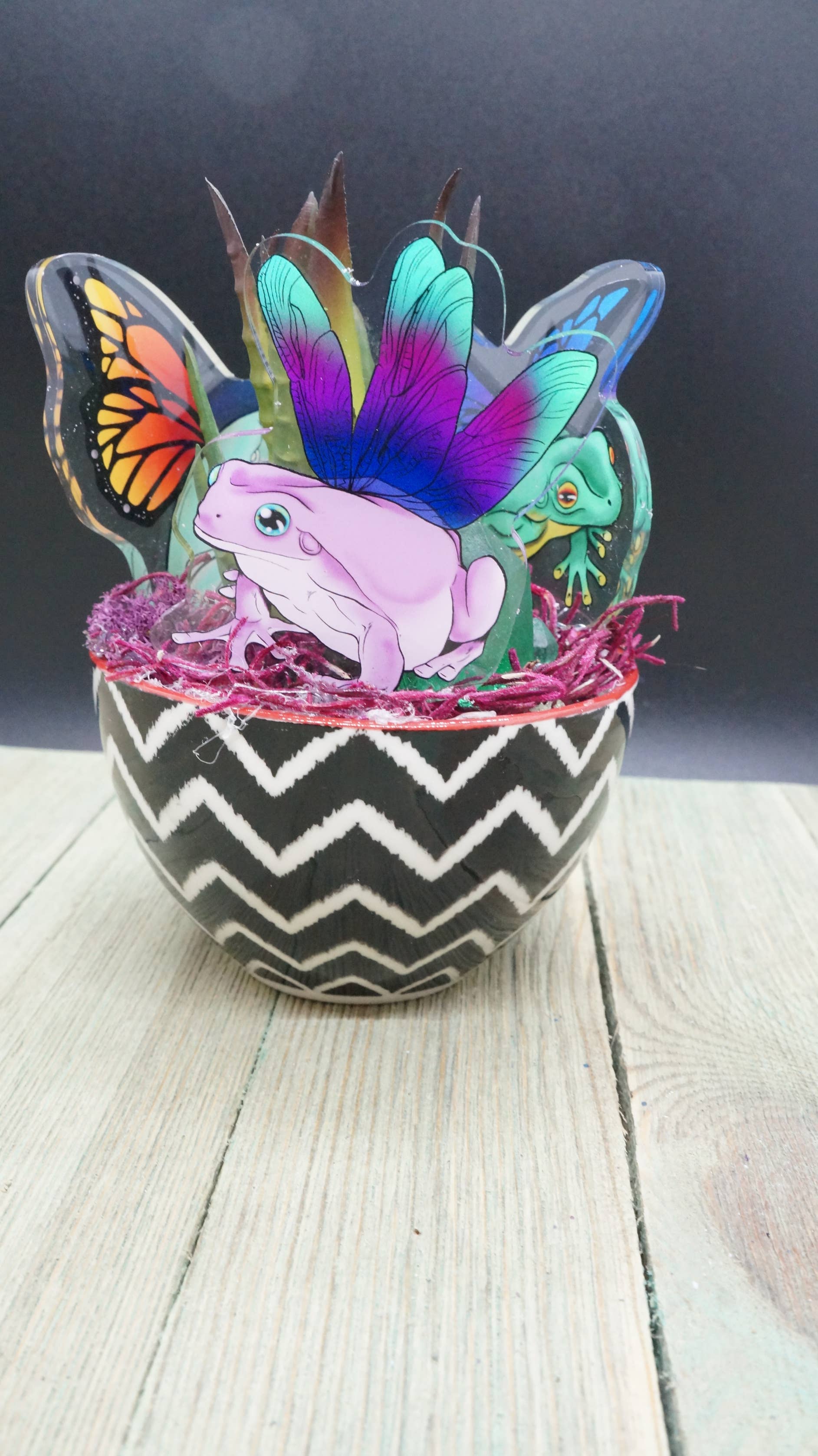 Goblin Grimm Gifts - Wholesale Garden/Lawn Stake - Flutter Frog Plant Sticks1