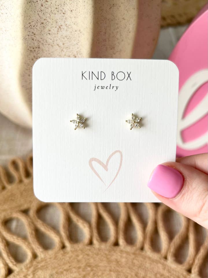 Gold Earrings: Stella Flowers for wholesale by Kind Box