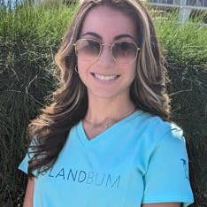 NIEUW - Signature T-shirt met V-hals - Seafoam Green voor wholesale door Island Bum